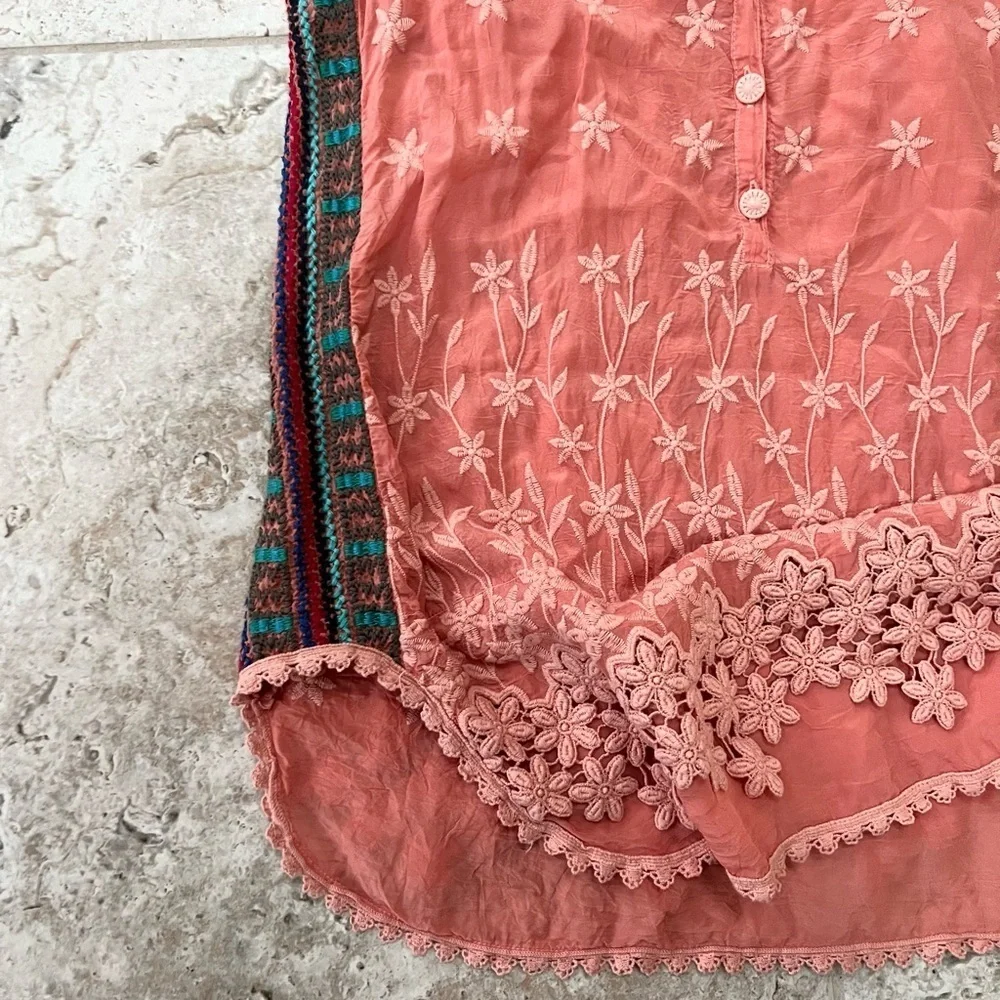 Johnny Was Embroidered Floral Boho Malin Tank in Coral, size XS